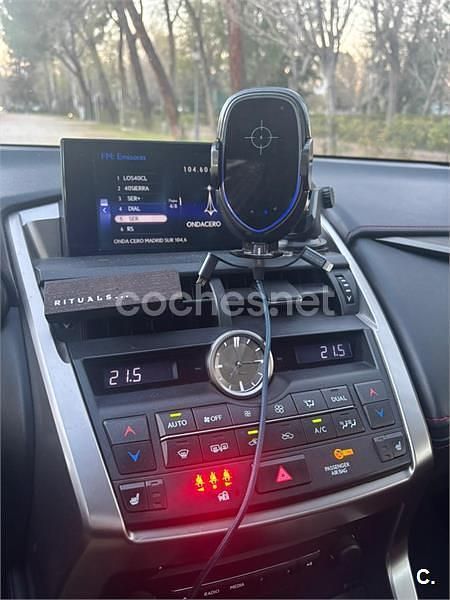 Usado Lexus NX300h Sport Line 197 CV (144 kW) 2015 Negro SUV