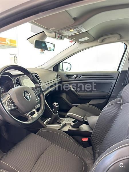 Blanco Usado 2017 Renault Mégane IV Berlina | 9500 € (Buen precio) - Imagen 1/4