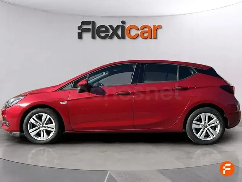 Usado Opel Astra GS Line 130 CV (95 kW) 2020 Rojo Berlina