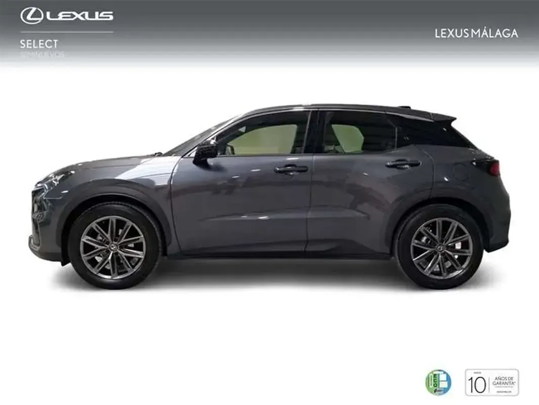 Usado Lexus LBX 136 CV (100 kW) 2025 Gris SUV