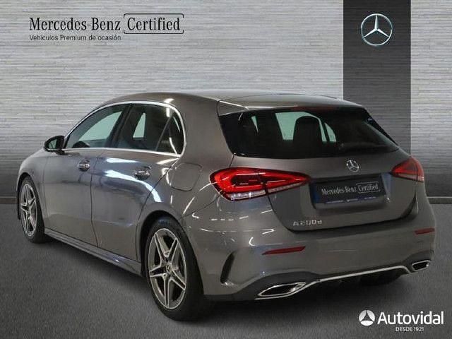 Usado Mercedes A200 150 CV (110 kW) 2023 Gris montaña