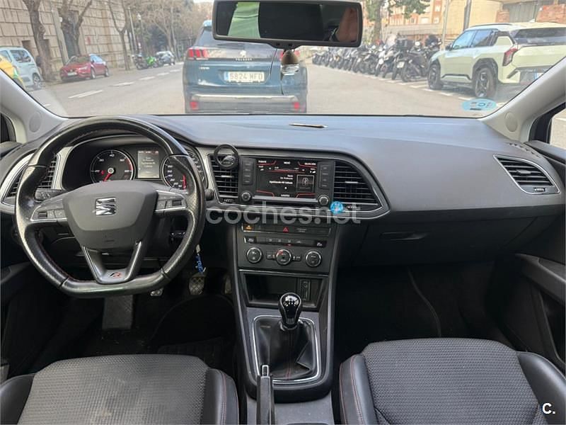 Usado Seat Leon FR 150 CV (110 kW) 2015 Negro Berlina