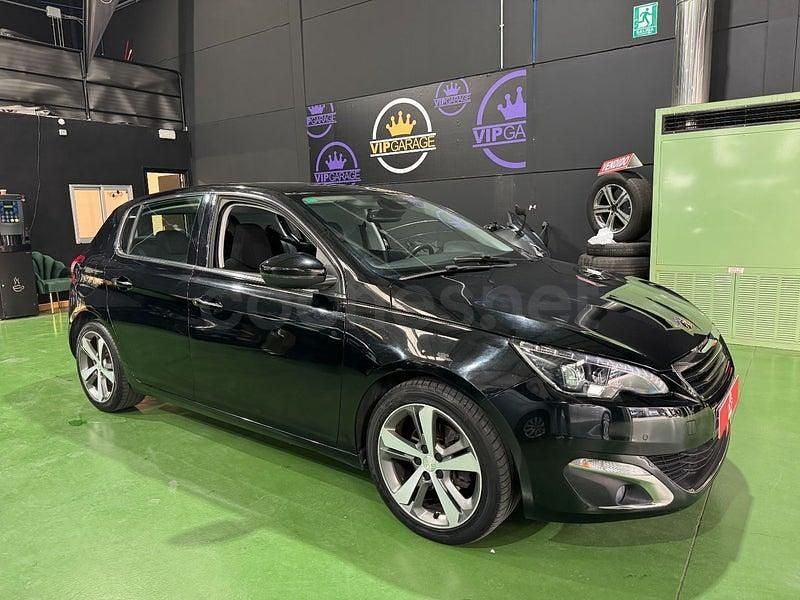 Usado Peugeot 308 Allure 125 CV (91 kW) 2014 Negro Berlina