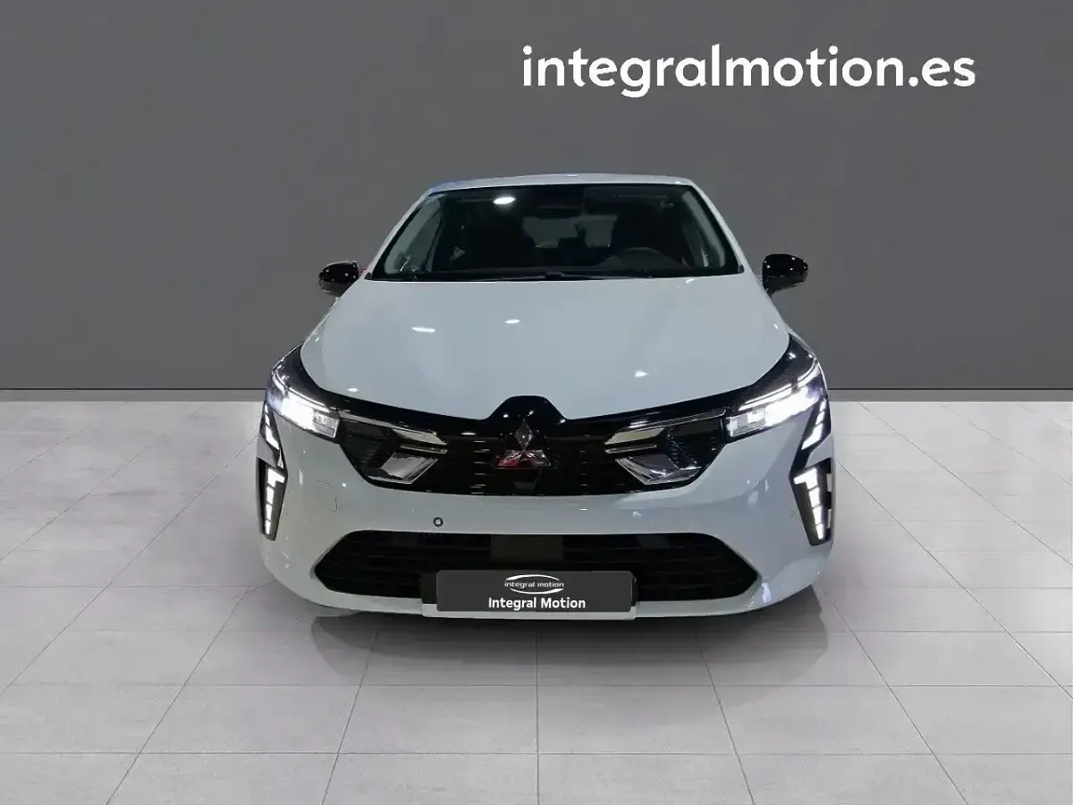 Nuevo Mitsubishi Colt Motion 91 CV (66 kW) 2026 Blanco Utilitario