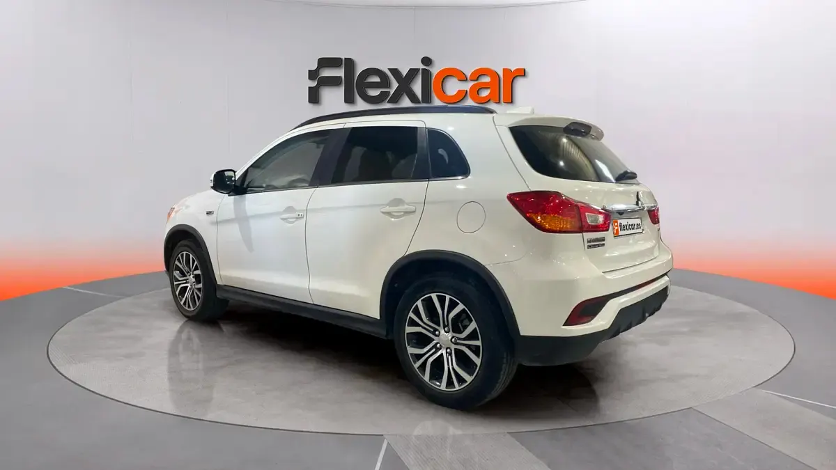 Usado Mitsubishi ASX Motion 114 CV (83 kW) 2018 Blanco SUV