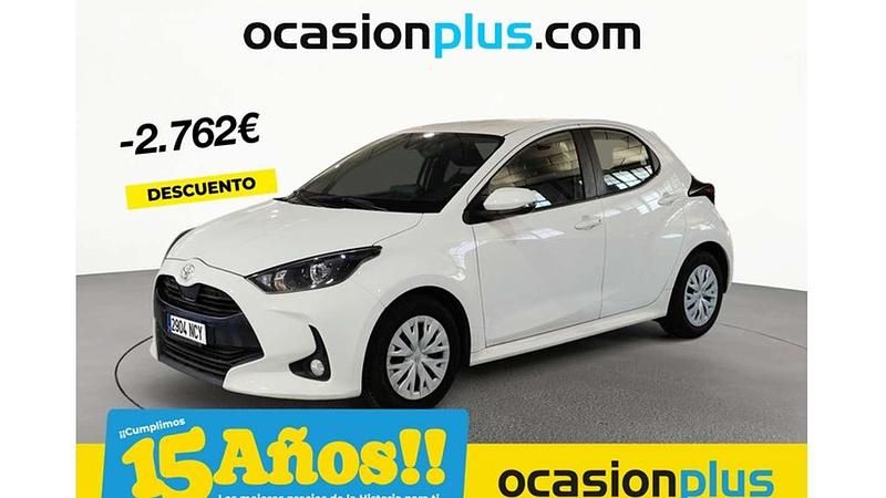 Blanco Usado 2023 Toyota Yaris Active Utilitario | 14.082 € (Precio justo) - Imagen 1/4