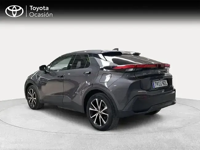 Käytetty Toyota C-HR Advance 223 HP (164 kW) 2025 Harmaa Katumaasturi