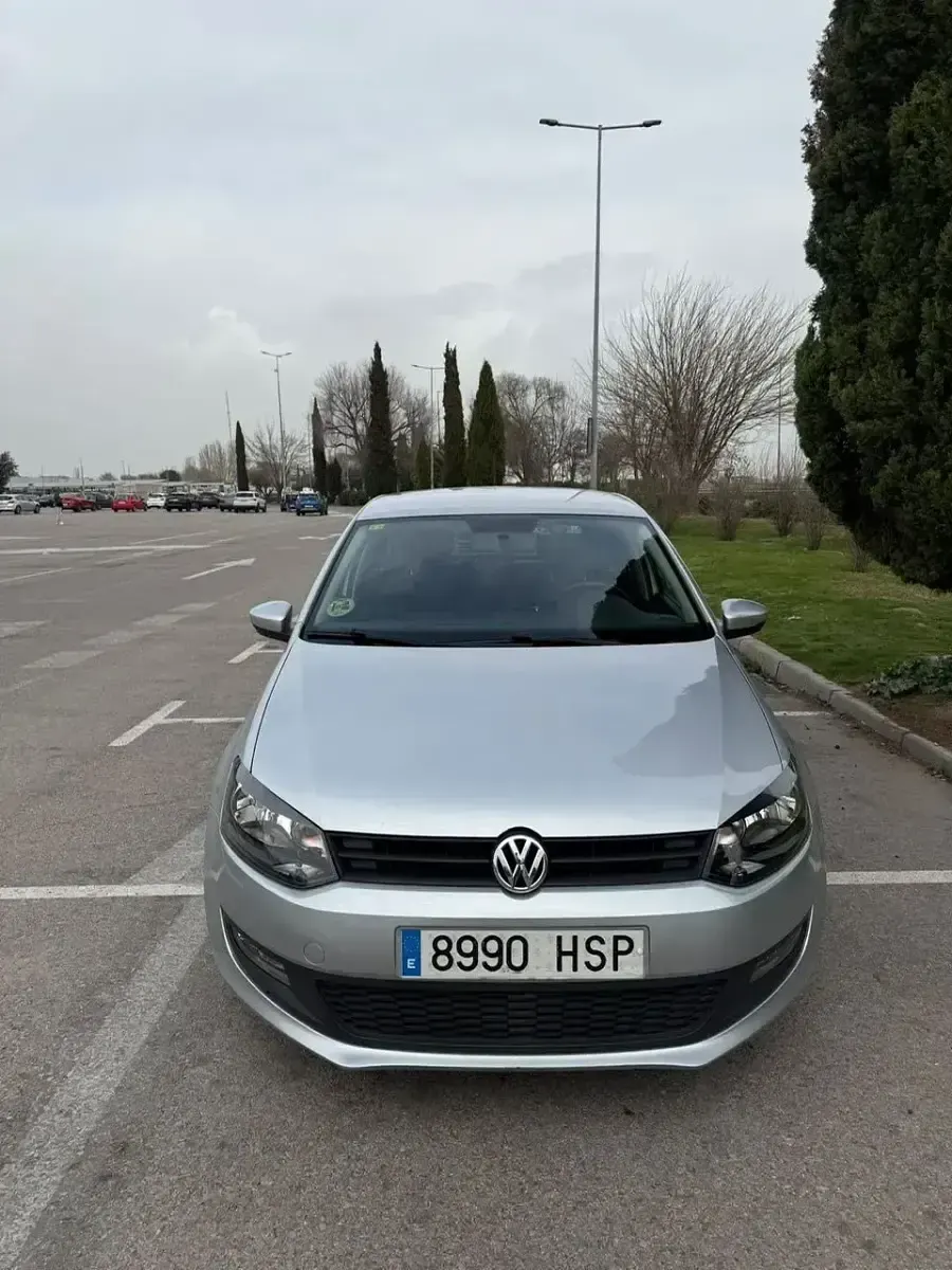 Begagnad VW Polo R-line 105 HK (77 kW) 2013 Grå Halvkombi