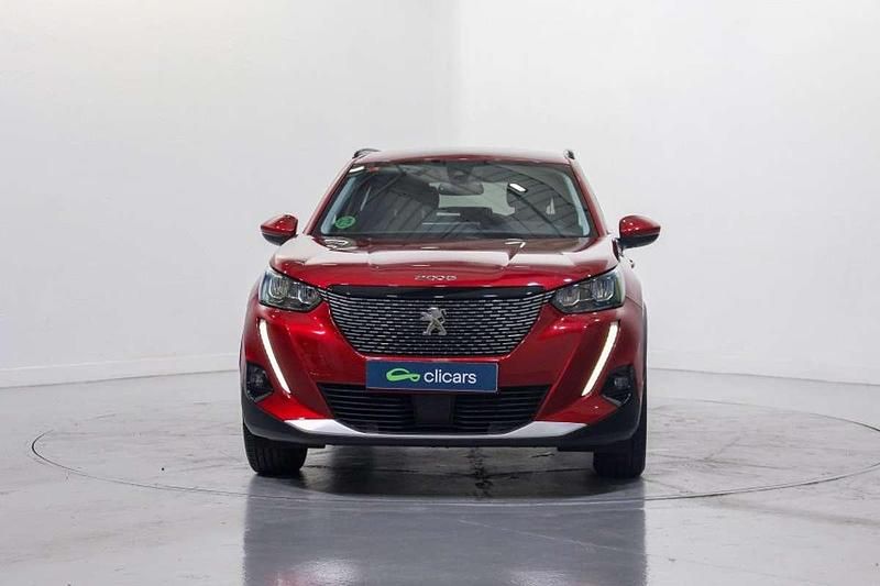 Usado Peugeot 2008 Allure 101 CV (74 kW) 2021 Rojo SUV