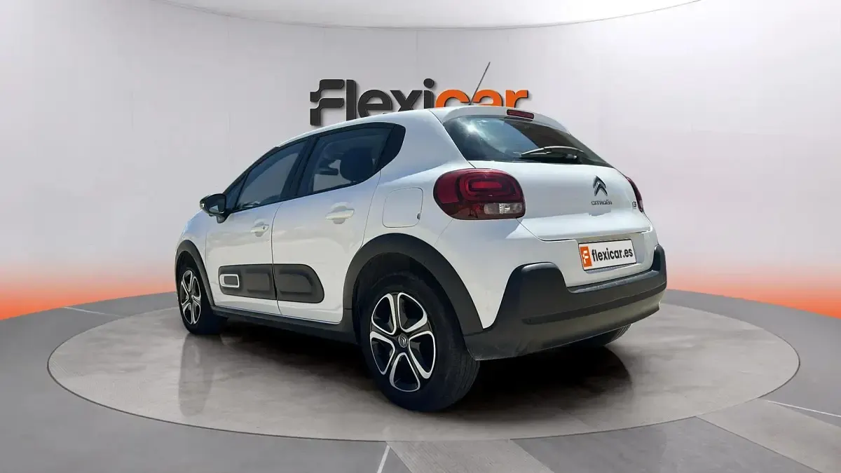 Usado Citroën C3 PureTech 101 CV (74 kW) 2024 Amarillo Berlina