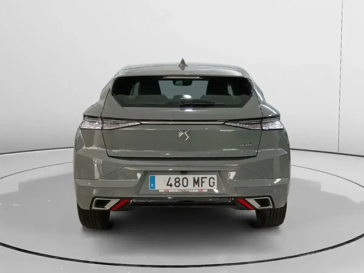 Usado DS Automobiles DS4 Trocadero 131 CV (96 kW) 2023 Gris SUV