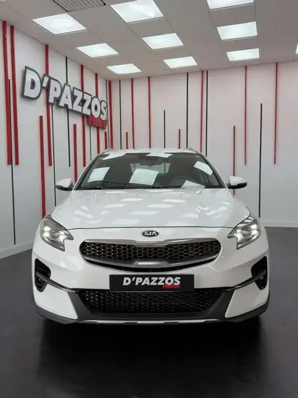 Usado Kia XCeed 140 CV (102 kW) 2019 Blanco SUV