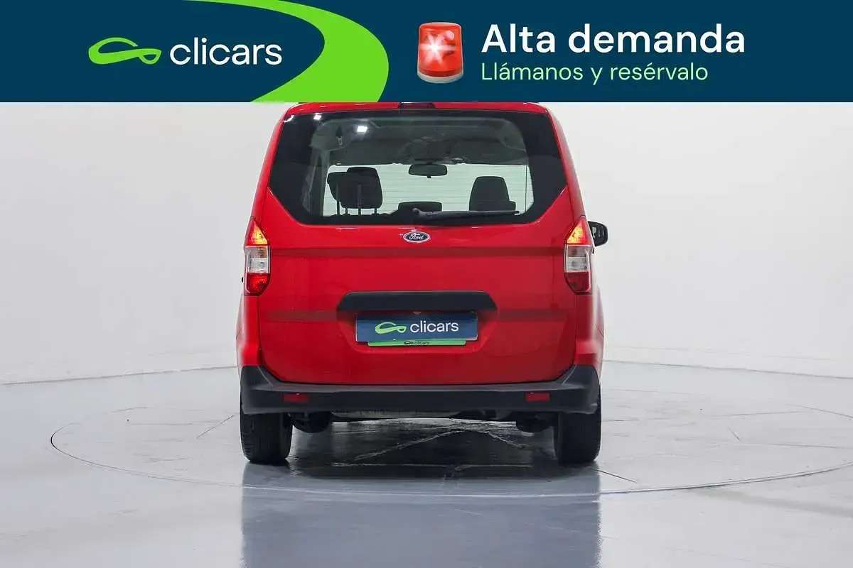 Usado Ford Tourneo Ambiente 102 CV (75 kW) 2019 Rojo Van