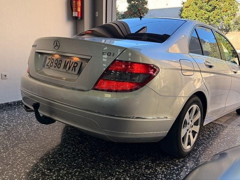 Usado Mercedes C250 Avantgarde 204 CV (150 kW) 2009 Gris / plata Berlina