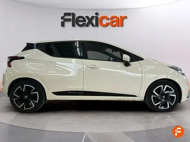 Usado Nissan Micra 92 HP (67 kW) 2021 Bege Citadino