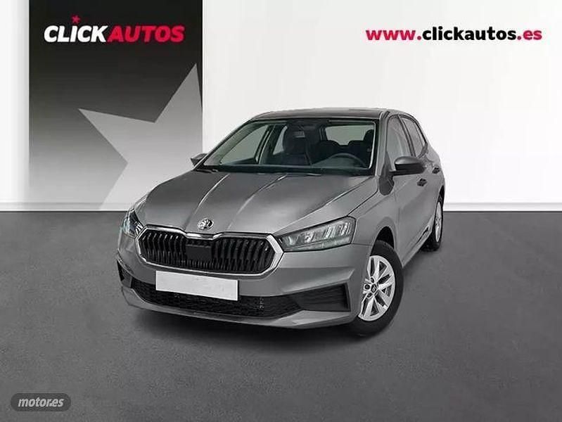 Gris Usado 2025 Skoda Fabia Essence | 16.950 € (Precio justo) - Imagen 1/4
