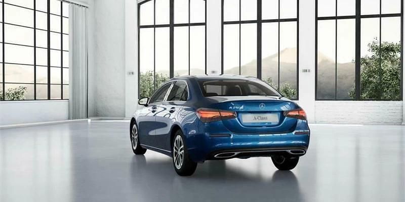 Nuevo Mercedes A250 218 CV (160 kW) 2025 Azul Berlina