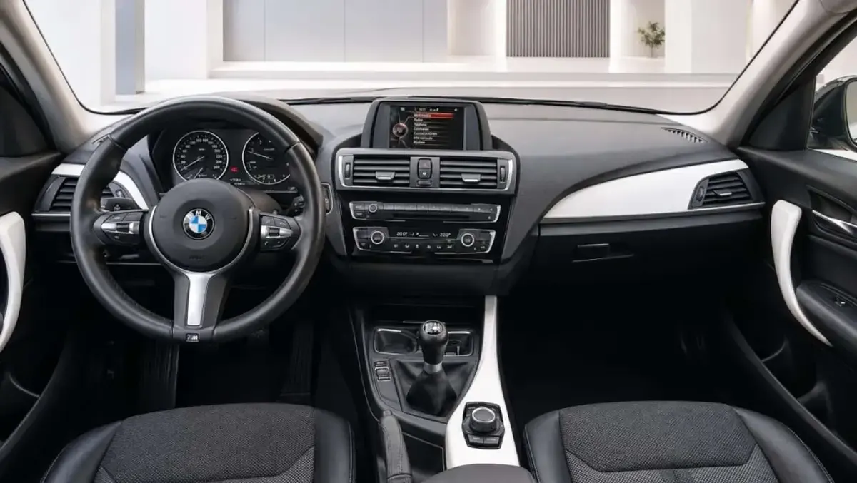 Usado BMW 118 150 CV (110 kW) 2016 Blanco Utilitario