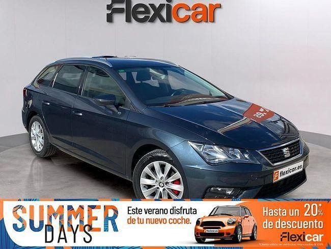Usado Seat Leon Style 130 CV (95 kW) 2019 Gris Utilitario