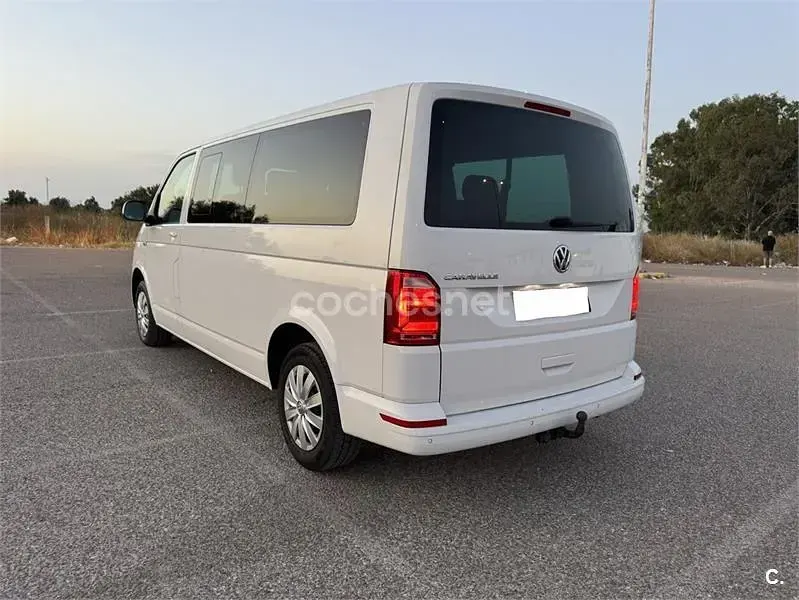 Usado VW Caravelle Trendline 150 CV (110 kW) 2018 Blanco Van