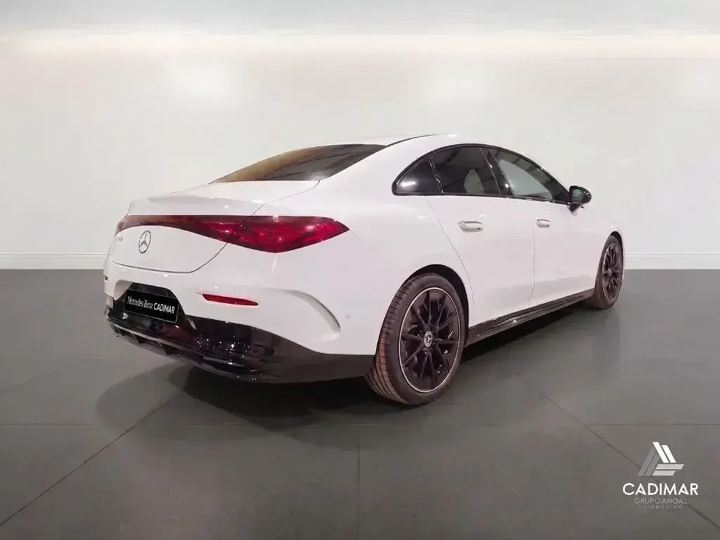 Nuevo Mercedes CLA180 136 CV (100 kW) 2026 Blanco Berlina