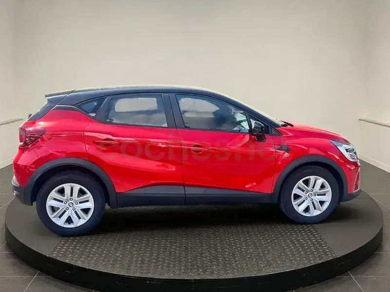 Usado Renault Captur Evolution 90 CV (66 kW) 2023 Rojo SUV