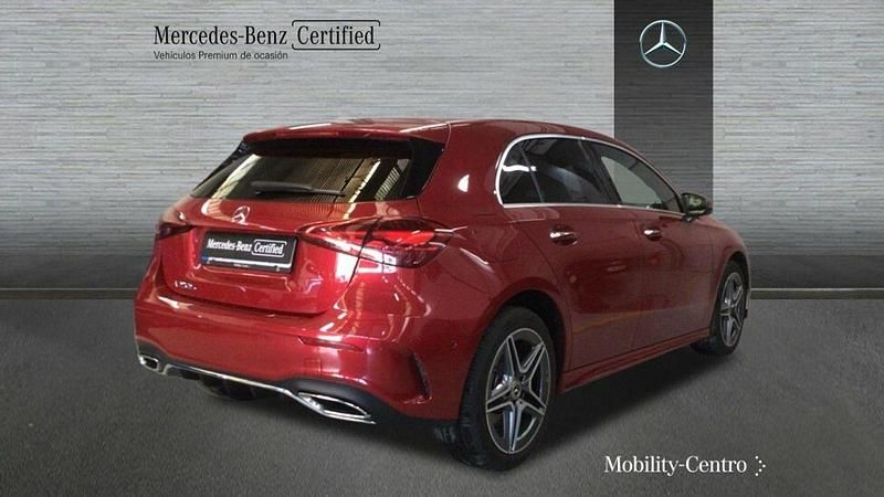 Usado Mercedes A250 217 CV (159 kW) 2024 Manufaktur rojo patagonia metalizado Berlina