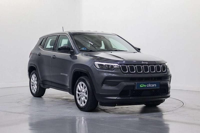 Occasion Jeep Compass Altitude 129 ch (94 kW) 2024 Gris SUV