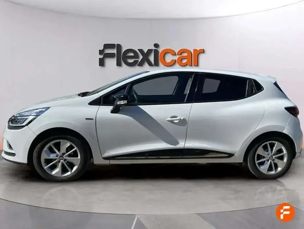 Begagnad Renault Clio IV LIMITED 90 HK (66 kW) 2017 Vit Halvkombi