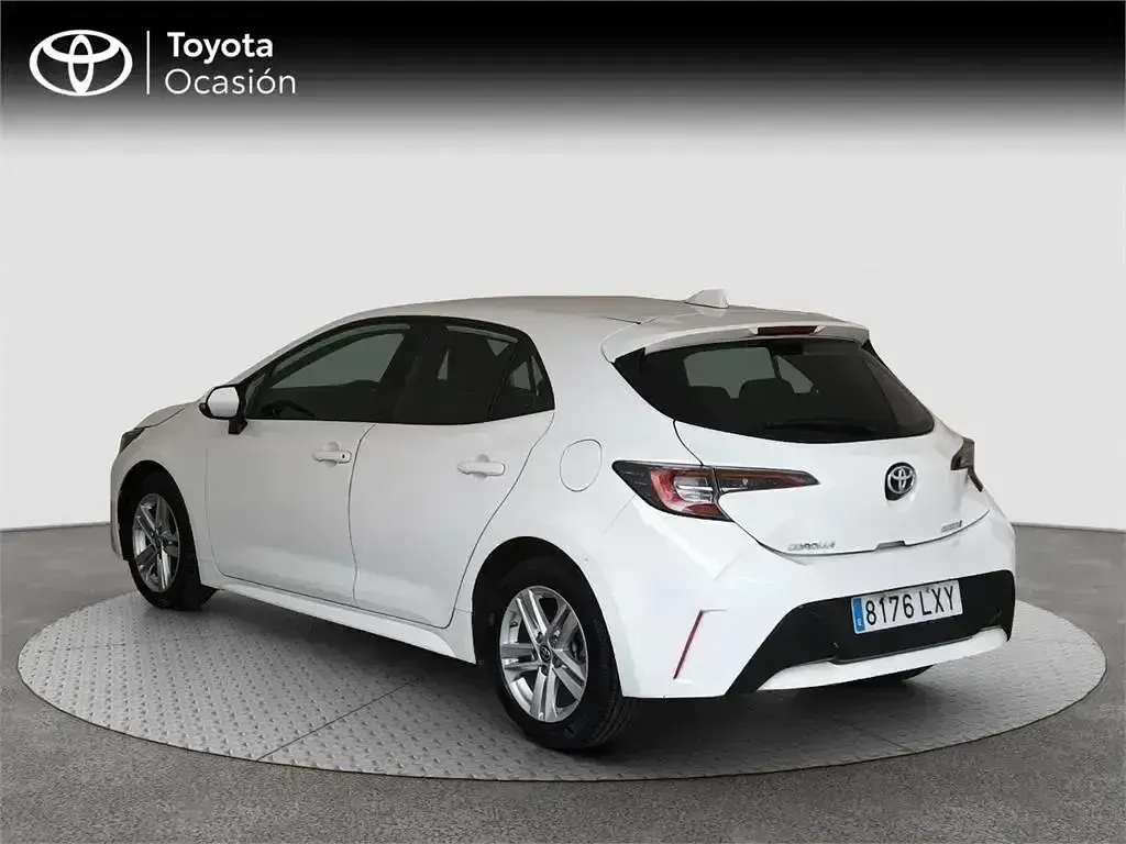 Usado Toyota Corolla Active 122 CV (89 kW) 2022 Blanco Monovolumen