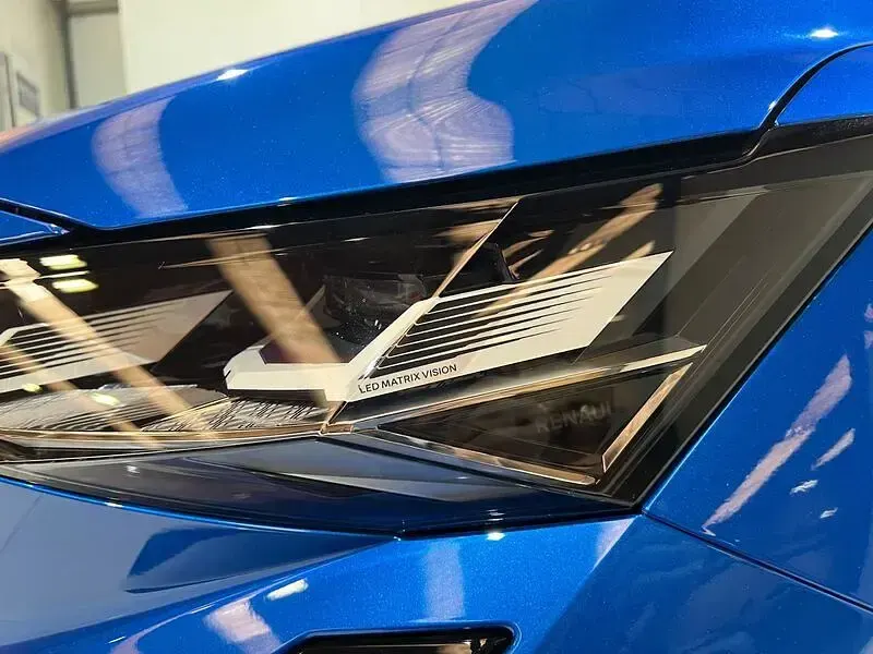 Usado Renault Rafale Esprit Alpine 200 CV (147 kW) 2024 Azul SUV