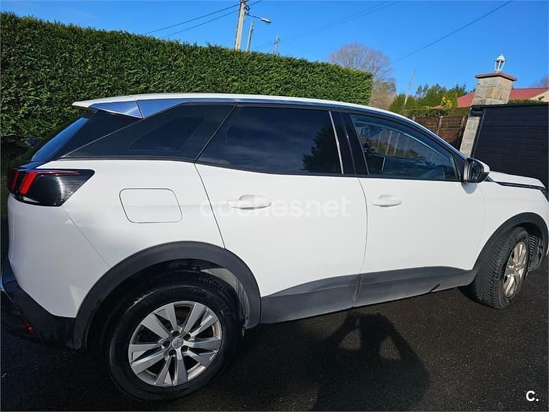 Usado Peugeot 3008 Active 130 CV (95 kW) 2018 Blanco SUV