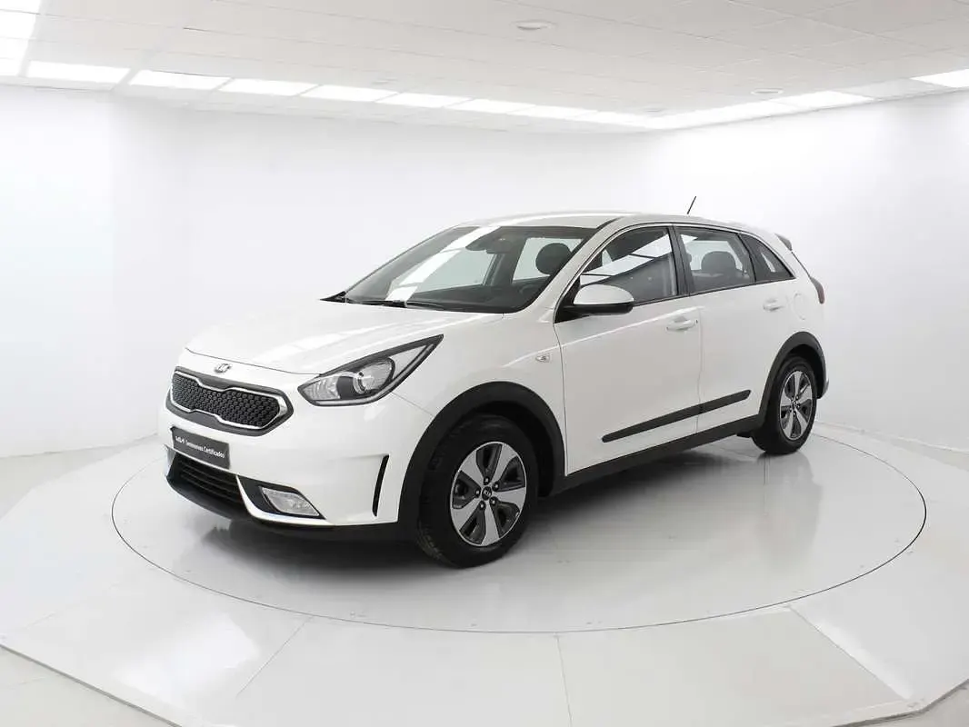 Usado Kia Niro 141 CV (103 kW) 2018 Blanco SUV