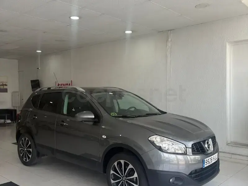 Usado Nissan Qashqai Acenta 130 CV (95 kW) 2012 Gris / plata SUV