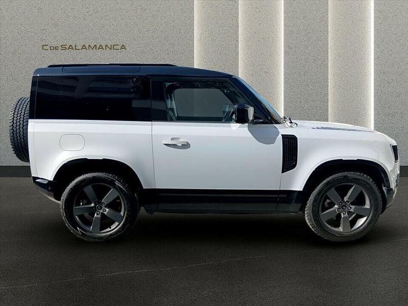 Usado Land Rover Defender SE Dynamic 250 CV (183 kW) 2023 Blanco metalizado SUV