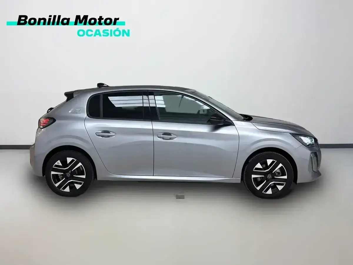 Ny Peugeot 208 Allure 100 kW (136 HK) 2026 Grå Halvkombi