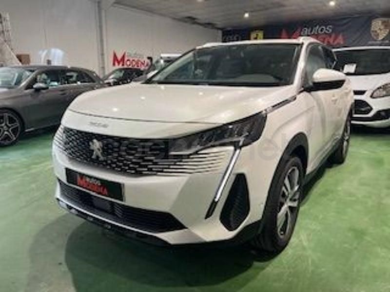 Usado Peugeot 3008 Allure 131 CV (96 kW) 2021 Blanco SUV