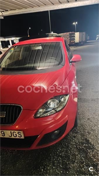 Usado Seat Altea XL I-Tech 105 CV (77 kW) 2014 Rojo Monovolumen