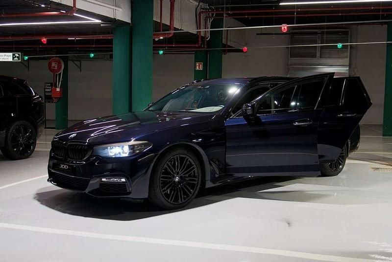 Usado BMW 530 Comfort Edition 252 CV (185 kW) 2017 Azul Familiar