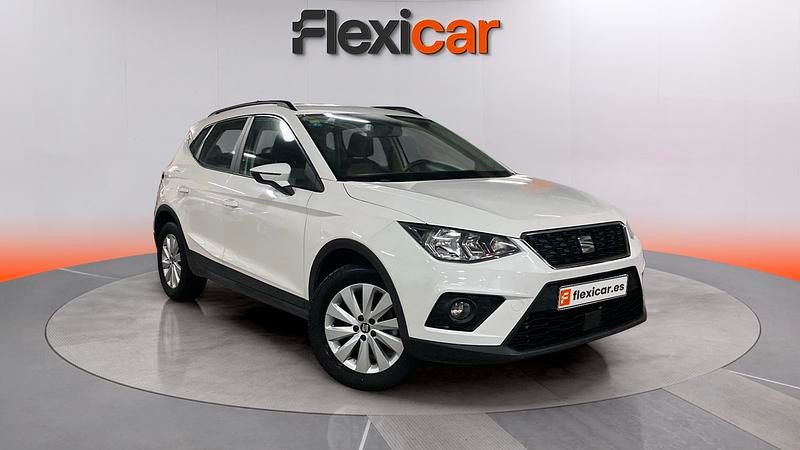 Usado Seat Arona Ecomotive 116 CV (85 kW) 2018 Blanco SUV