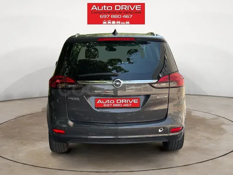 Usado Opel Zafira Tourer Excellence 136 CV (100 kW) 2016 Gris / plata Monovolumen