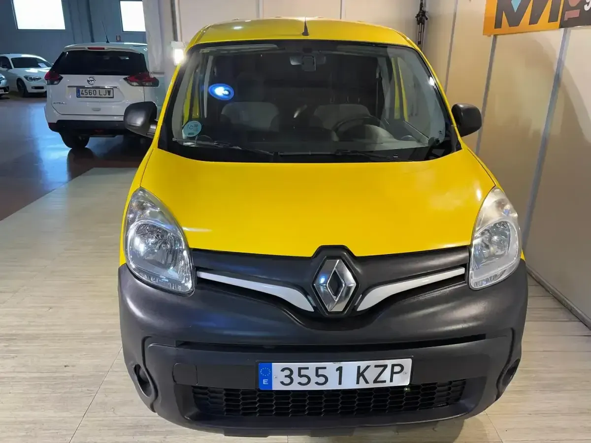 Begagnad Renault Kangoo 90 HK (66 kW) 2019 Gul Minibuss