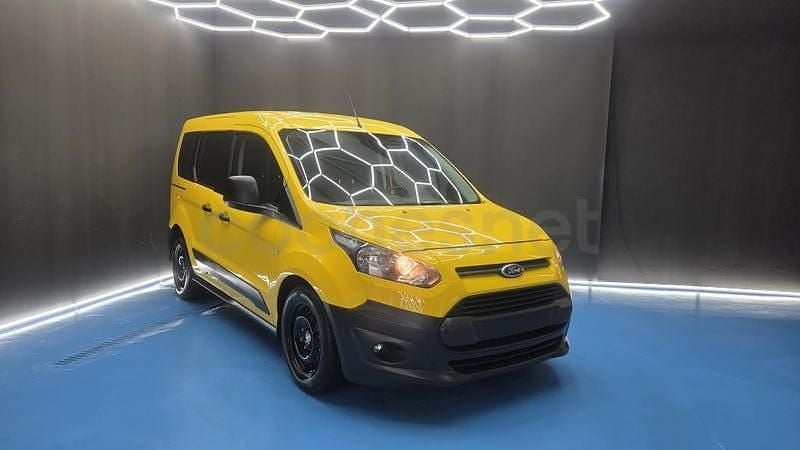 Usado Ford Tourneo Connect Trend 100 CV (73 kW) 2015 Amarillo Monovolumen