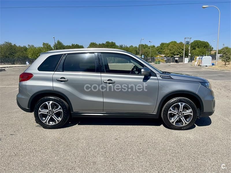 Usado Suzuki Vitara GL 120 CV (88 kW) 2016 Gris / plata SUV