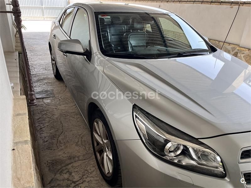 Usado Chevrolet Malibu LTZ 160 CV (117 kW) 2013 Gris / plata Berlina