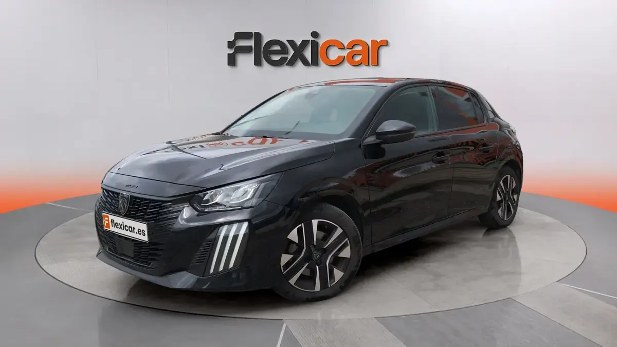 Usado Peugeot 208 Allure 101 CV (74 kW) 2025 Negro Utilitario