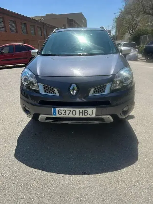 Usado Renault Koleos Bose Edition 150 CV (110 kW) 2010 Gris SUV