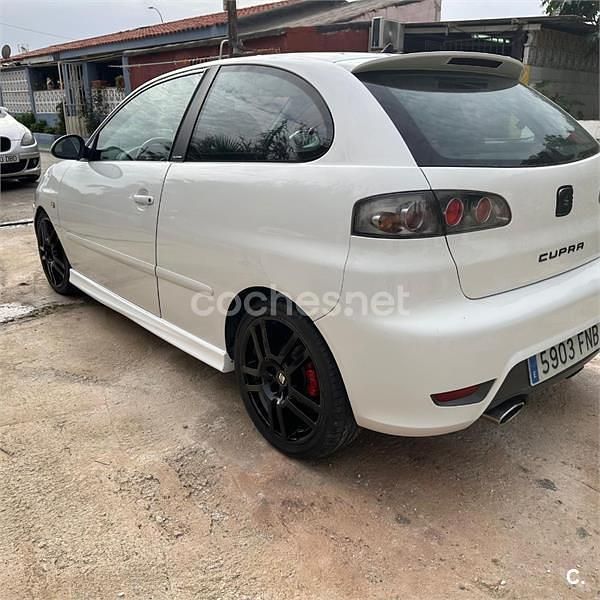 Usado Seat Ibiza CUPRA 180 CV (132 kW) 2007 Blanco Utilitario
