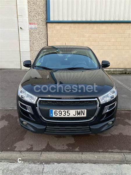 Negro Usado 2015 Peugeot 4008 Crossway SUV | 13.000 € - Imagen 1/4