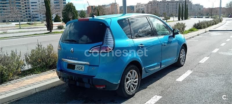 Usado Renault Scénic III Dynamique 130 CV (95 kW) 2013 Azul Monovolumen